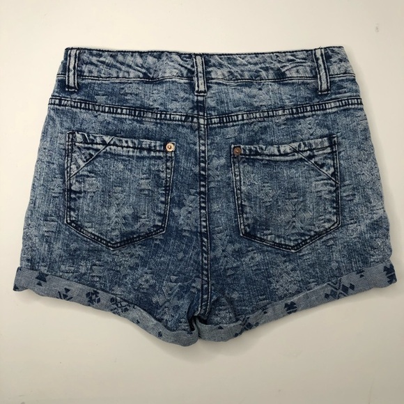 MOSSIMO Boho Mom Jeans Style Soft 80s Acid Wash Arrow High Rise Cuff Jean Shorts - Picture 3 of 12